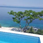 ヴィラ Vacation Hana