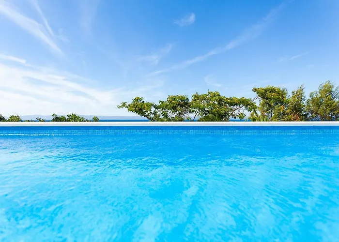 Vacation Hana Villa *